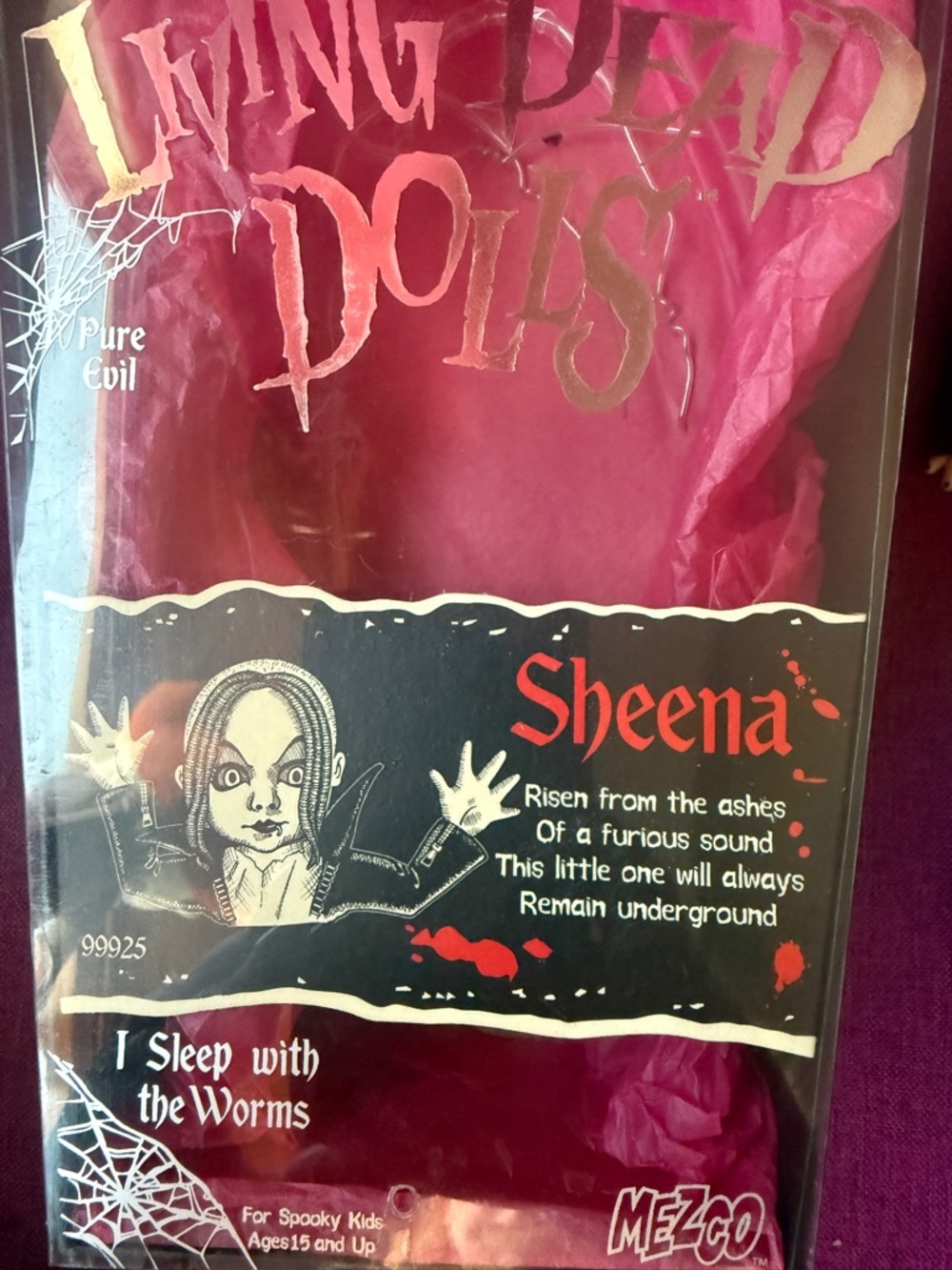 Living Dead Dolls Sheena punk Doll with Box - Picture 3 of 4